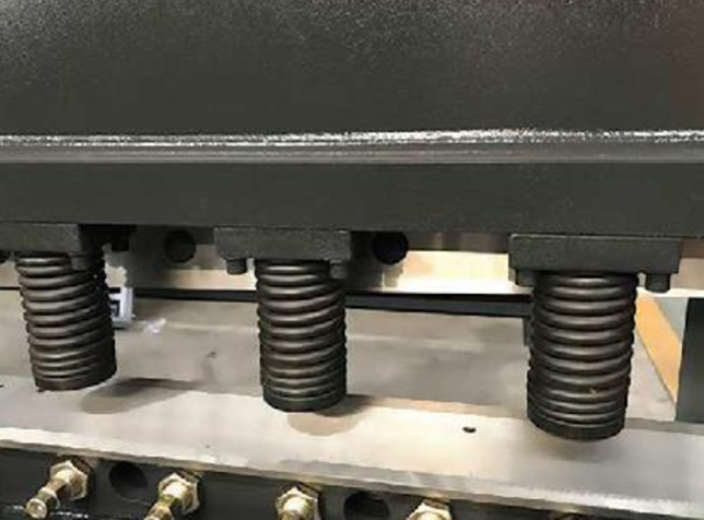 CNC NC Hydraulic Guillotine Shearing Hydraulic Hold Down Pads